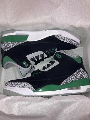 Jordan 3 Pine Green, Trendy Shoes Sneakers, Nike Shoes Girls, Pretty Shoes Sneakers, Jordan Shoes Girls, Jordan Shoes Retro, All Nike Shoes, Shoes Sneakers Jordans, Shoes Outfit Fashion