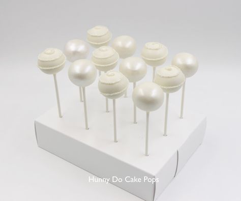 Groom Collection, 30th Anniversary Parties, Decorated Boxes, Pearl Cake, Wedding Cake Pops, Wedding Treats, 1 Cake, White Wedding Cakes, Birthday Brunch