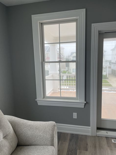 Window Architrave Interior, Sash Window, Window Sills, Sash Windows, Window Design, Small Home, Staying Organized, Window Sill, Home Interior Design