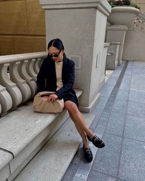 10 Excellent Outfits I Plan on Re-Creating This Spring Black Loafer Outfits Women, Outfits With Loafers, Loafer Outfits Women, Chunky Loafers Outfit, How To Style Loafers, Black Loafers Outfit, Loafers For Women Outfit, Loafer Outfits, Best Loafers