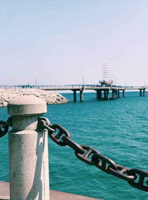 Downtown Burlington Ontario Pier by @ashcziraki Lake Ontario Brampton Ontario, Burlington Ontario, Lake Ontario, Places Around The World, Photoshoot Ideas, Ontario, Around The Worlds, Vision Board, Mural