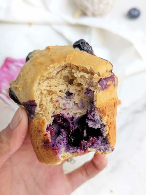 Single Serve Blueberry Protein Muffin is so massive, it will redefine your life! A healthy blueberry muffin for one with no added sugar and very little fat! Desserts With Protein, Desserts With Protein Powder, Protein Mug Muffin, Muffin For One, Protein Powder Baking, Protein Powder Muffins, Sugar Free Blueberry Muffins, Bariatric Snacks, Single Serve Dessert Recipes