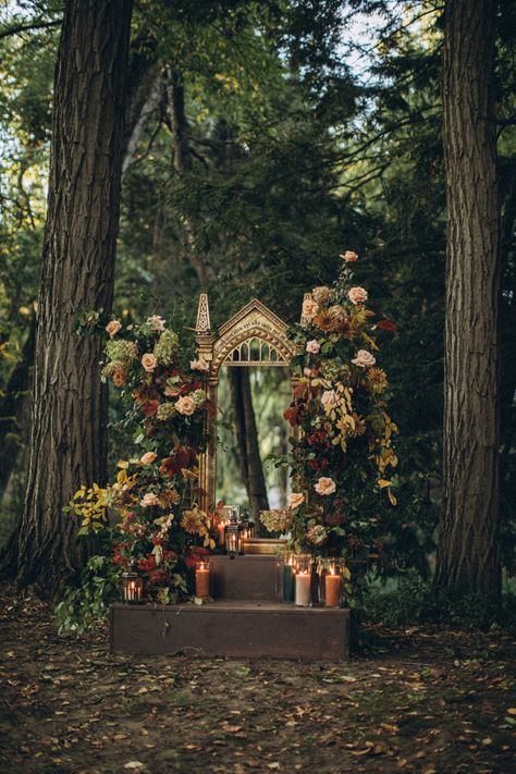 Harry Potter Wedding in Chicago Venue: Meyer’s Castle Florist: Magic Flowers Chicago & Julia Tsyganok Candle Decor: Decorparmoi Planner: Olli Vlogs Wedding Inspo Whimsical, Hozier Themed Wedding, Enchanted Castle Wedding, Medieval Fairytale Aesthetic, Rustic Dark Wedding, Dark Ethereal Wedding Theme, Ren Faire Wedding Decor, Harry Potter Wedding Arch, Magical Wedding Ideas