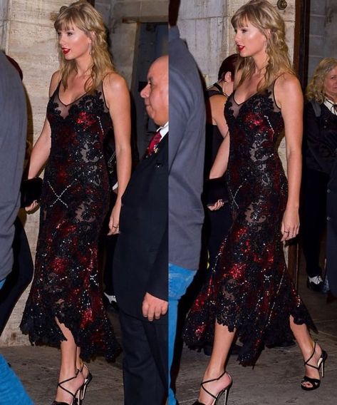 Taylor Swift Red And Black Dress, Taylor Swift Best Dresses, Taylor Swift Long Dress, King Of My Heart Taylor Swift Outfit, Iconic Taylor Swift Looks, Taylor Swift Black Dress, Taylor Swift Iconic Outfits, Taylor Swift Dresses, Theater Outfit