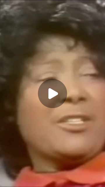 SPOTTELEVISION on Instagram: "Mahalia Jackson: Thee Greatest Gospel Singer, Mahalia Jackson in 1971 Interview with outspoken Truth. African American gospel singer, widely considered one of the most influential vocalists of the 20th century. With a career spanning 40 years, Jackson was integral to the development and spread of gospel blues in black churches throughout the U.S. During a time when racial segregation was pervasive in American society, she met considerable and unexpected success in a recording career, selling an estimated 22 million records and performing in front of integrated and secular audiences in concert halls around the world. #MahaliaJackson #WomensHistoryMonth #AllWomen #RealWomen #Woman #Singer #GospelSinger #NoFear #GospelTruth." Racial Segregation, Mahalia Jackson, Black Heritage, Black Church, Soul Singers, Gospel Singer, Womens History Month, Concert Hall, The 20th Century