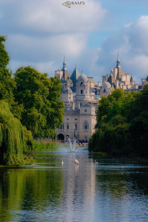 ℹ️ Household Cavalry museum....aka the REAL Disney Castle 🏰🧚 📍St James park , London, UK 📅 September 2022 🔖 @london.travelers @street.classics @streets_storytelling #️⃣ #london #uk #london🇬🇧 #🇬🇧 #city #cityscapes #londoncity #londoneye #cityaesthetics #britishisles #uk #cityphotography #photography📷 #photography #travel #travelling #travelphotography #stjamespark #photograph St James Park London, Household Cavalry, London Castles, Aesthetic London, St James Park, St James' Park, London Park, Uk London, Disney Castle