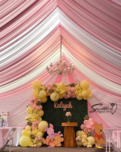 Winnie The Pooh Balloon Arch Pink, Piglet Themed Birthday Party, Whinne Pooh Baby Shower Girl, Weenie The Pooh Baby Shower Ideas Girl, Winnie The Pooh Pink Baby Shower Ideas, Baby Girl Winnie The Pooh Baby Shower Ideas, Winne The Pooh Baby Shower Girl, Winnie The Pooh Birthday Party Decor, Winnie The Pooh Decorations Birthday