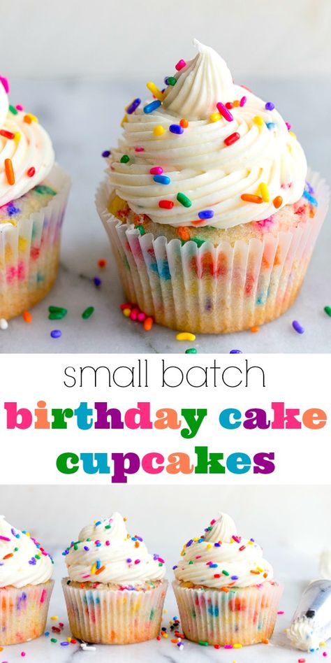 Birthday cupcakes with sprinkles--a small batch cupcake recipe #smallcupcakes via @dessertfortwo Funfetti Cupcake Recipe, Small Batch Cupcakes, Cupcakes With Sprinkles, Birthday Cake Cupcakes, Kuih Lapis, Funfetti Cupcakes, Small Cupcakes, Cake Mini, Cupcake Birthday Cake