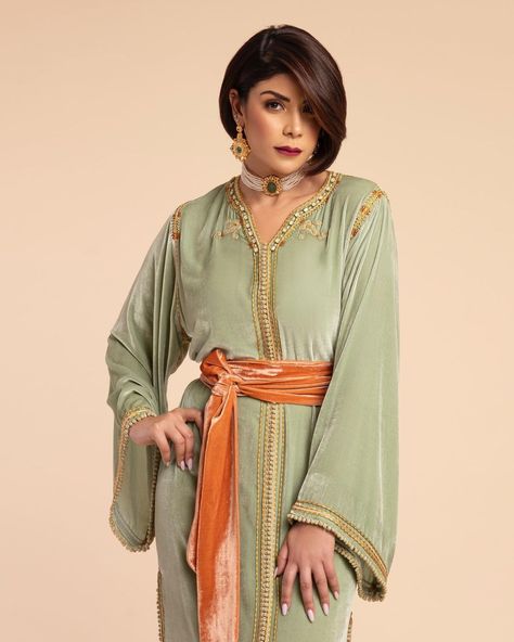 Green Kaftan, Moroccan Clothing, Moroccan Kaftan, Boho Inspiration, Moroccan Dress, Moroccan Caftan, Hijab Chic, Arab Fashion, Eid Collection