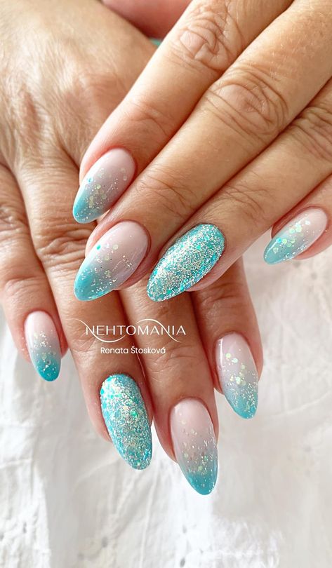 Mermaid Nail Designs, Turquoise Nail Designs, Nail Makeover, Mermaid Nail, Sea Nails, Classy Acrylic, Beachy Nails, Unghie Sfumate, Colourful Nails