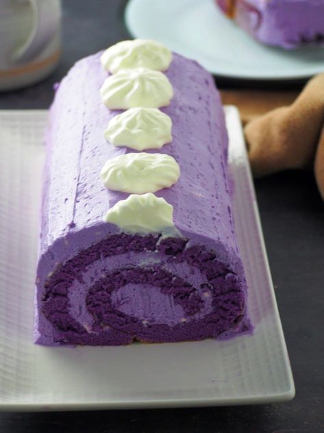 soft, moist, tender ube flavored chiffon cake  (oil based) rolled and filled with ube whipped cream Easy Ube Cake Recipe, Ube Cake Roll, Pianono Recipe, Ube Roll Cake Recipe, Ube Roll, Ube Dessert Recipe, Ube Dessert, Ube Cake, Filipino Food Dessert