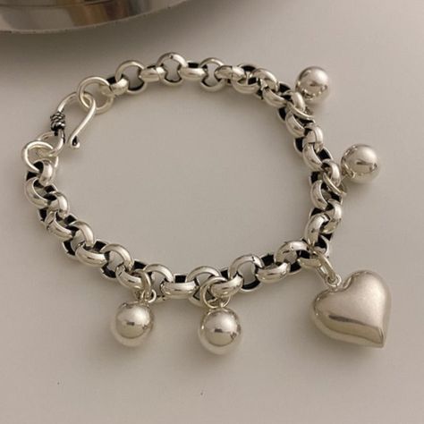 Silver Bead Heart Pendant Bracelet Party Jewelry For Women Chunky Silver Jewellery, Chunky Silver Bracelet, Pearl Bridesmaid Jewelry, Silver Bracelet For Women, Bead Heart, Bracelet Party, Vintage Style Engagement Rings, Silver Bracelets For Women, Sterling Silver Bangle Bracelets