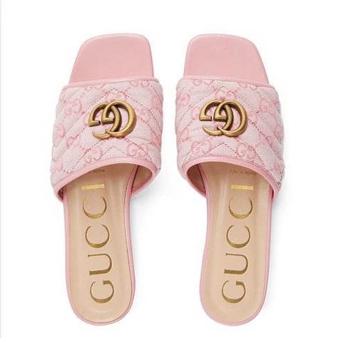 Pink Slides, Gucci Pink, 24th Birthday, Cute Flats, Designer Flats, Gucci Gucci, Slides Sandals, Carrie Bradshaw, Womens Flats