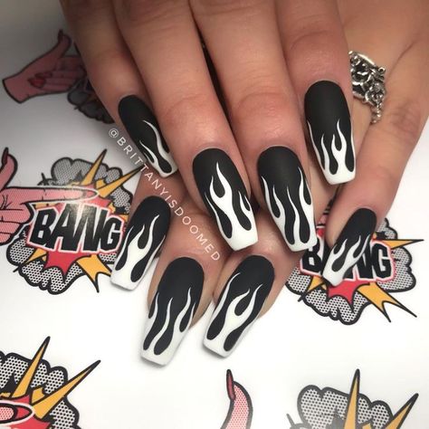 White And Black Flame Nails, Rocker Nails, Nail Designs For Short Nails, Flame Nail Art, Bday Nails, Designs For Short Nails, Halloween Manicure, Black Coffin Nails, Nail Vinyls