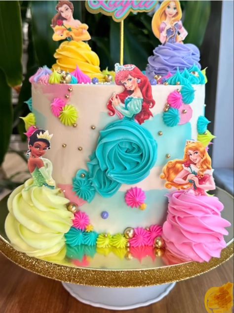 Princess Theme Cake, Disney Princess Birthday Cakes, Barbie Birthday Cake, Birthday Cake Decorating Ideas, 5th Birthday Cake, Disney Princess Cake, Disney Princess Birthday Party, Princess Theme Birthday, Princess Theme Birthday Party