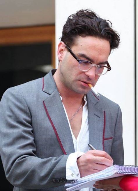 Ohhh Johnny i love you John Galecki, Leonard And Penny, Bigbang Theory, Big Bang Theory Funny, Big Ban, The Big Band Theory, Chuck Lorre, Amy Farrah Fowler, The Bigbang Theory