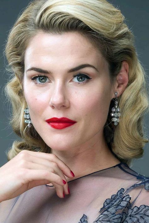 Rachel Taylor Rachael Taylor, Bottle Blonde, Charlie's Angels, Finger Waves, Charlies Angels, Glam Hair, Blonde Women, Hollywood Celebrities, The Spot