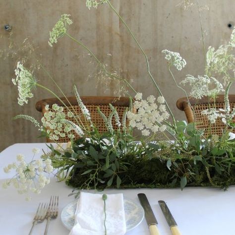 Flower Installation, Deco Floral, Botanical Wedding, Wedding Mood Board, Wedding Mood, Table Flowers, Arte Floral, Flower Centerpieces, Ikebana