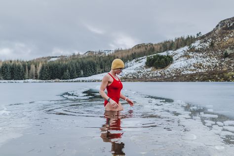 Cold Water Swimming, Swim Inspiration, Wild Swimming, Water Swimming, Open Water Swimming, Body Of Water, Lost Time, Open Water, The Journal