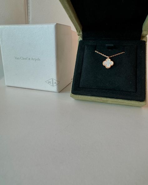 Absolute gem of a find. Dm serious inquiries only please 🫶🏻 Authentic Rare Vintage 750/18K Van Cleef & Arpels Necklace Mother of Pearl 2.9g Comes in original box in perfect condition Hallmarks etc all present Van Cleef Arpels Butterfly Necklace, Van Cleef Arpels Necklace, Vintage Van Cleef, Van Cleef Necklace, Mother Of Pearl Necklace, Vintage Vans, Van Cleef Arpels, Van Cleef, Pendant Necklaces