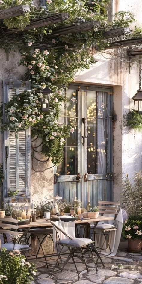 French Terrace, Living Space Ideas, Mediterranean Living, Courtyard Gardens Design, Small Courtyards, Space Ideas, French Garden, French Farmhouse, Outdoor Patio Decor