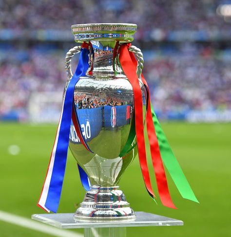 #EURO2016 Championship trophy is displayed to media prior to the Euro 2016 final match between Portugal and France at Stade de France in Paris France on July... Uefa European Football Championship, Soccer Trophy, Champions League Trophy, Football Trophies, World Cup Trophy, Football Awards, Uefa Euro 2016, Fifa Football, Trophy Cup