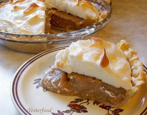 Peanut Butter Meringue Pie, Old Fashioned Peanut Butter Pie, Peanut Butter Custard Pie, Coconut Oil Pie Crust, Peanut Butter Pie Filling, Peanut Pie, Oil Pie Crust, Peanut Butter Cream Pie, Yummy Pies