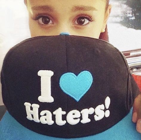 Snapback Aesthetic, Ariana Icons, Ariana Grande Tumblr, Rem Beauty, God Is A Woman, 2013 Swag Era, 2010s Fashion, Pink Tumblr Aesthetic, Ariana Grande Cute