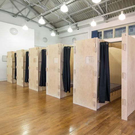 Wooden sleeping pods by Reed Watts made available to homeless people in London Homeless Shelter Ideas, Homeless Shelter Design, Sleep Box, Homeless Housing, Shelter Ideas, Sleeping Pods, Hostels Design, Capsule Hotel, Shelter Design