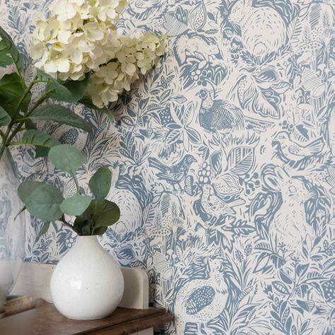 Wildlife Wallpaper, Kitchen Wrap, Animal Print Wallpaper, Professional Decor, Kitchen Wallpaper, Adhesive Wallpaper, Real Beauty, Self Adhesive Wallpaper, Decorating Your Home