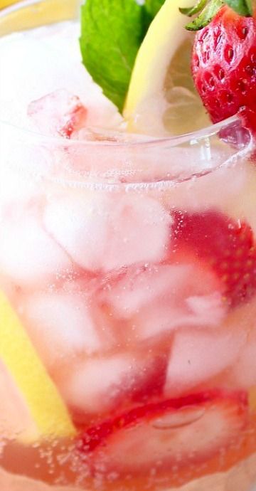 Prosecco Sangria, Strawberry Lemonade Sangria, Prosecco Drinks, Pitcher Drinks, 51st Birthday, Southern Sweet Tea, Sangria Recipe, Refreshing Drinks Recipes, Southern Kitchen