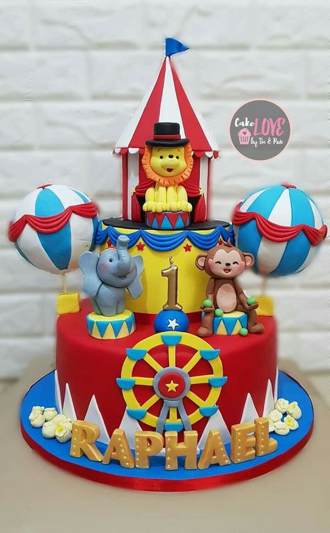 Carnival Themed Cakes, Circus Birthday Cake, Circus Theme Cakes, Circus Cakes, Circus 1st Birthdays, Carnival Cakes, Circus Cake, Decoration Patisserie, Circus Birthday Party