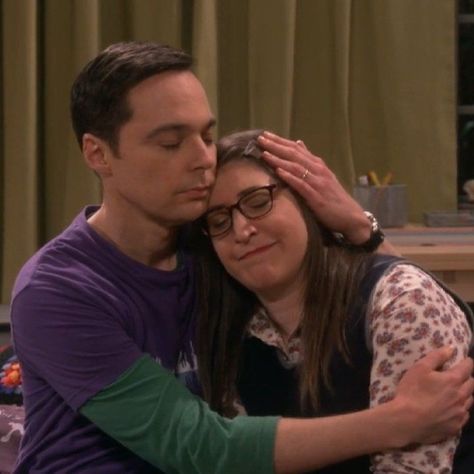 Shamy (Sheldon) *Jim Parsons* and (Amy) *Mayim Bialik* Sheldon Cooper Icon, Shamy Tbbt, Sheldon Amy, Bigbang Theory, Big Bang Theory Sheldon, The Big Band Theory, Amy Farrah Fowler, The Bigbang Theory, Studying Memes