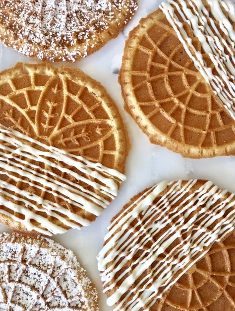 Pizelle Recipe, Pizzelle Cookies, Pizzelle Recipe, Apple Pie Spice, Italian Cookies, Xmas Cookies, Calamari, Cookies Recipes Christmas, Egg Whites