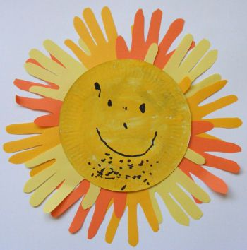 Sun Awareness Week Hand Print Art, Summer Preschool Crafts, Sun Crafts, Summer Art Projects, Summer Preschool, Popular Crafts, Summer Crafts For Kids, Handprint Craft, Footprint Art