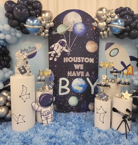 Outer Space Baby Shower, Themed Baby Shower Ideas, Boy Shower Themes, Astronaut Baby, Gender Reveal Baby Shower Themes, Unique Baby Shower Themes, Baby Shower Party Themes, Baby Boy Themes, Baby Shower Theme Decorations