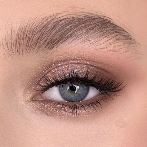 Women In Art, Evening Eye Makeup, Eye Makeup Images, Wedding Eye Makeup, Formal Makeup, Eye Makeup Pictures, Beautiful Eye Makeup, Braut Make-up, Eye Makeup Designs