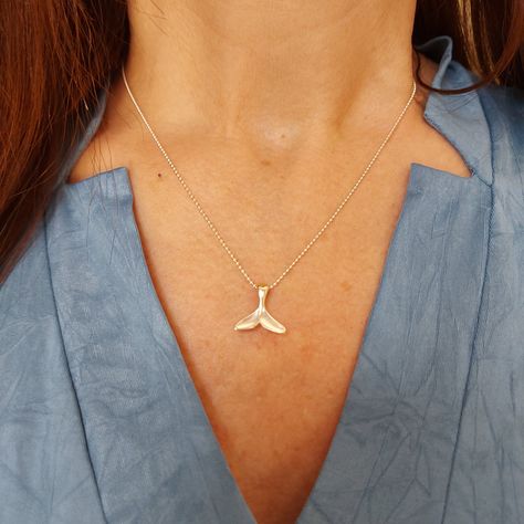 Whale Fluke, Jewish Star Necklace, Whale Tail Necklace, Hand Jewelry Rings, The Big Blue, Whale Necklace, Silver Birthday, Beach Necklace, Necklace Ideas