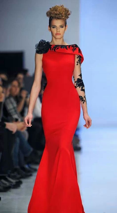 Fouad sarkis 2014 Fouad Sarkis, Long Red Dress, Lela Rose, Long Red, Couture Gowns, Beauty And Fashion, Gorgeous Gowns, Beautiful Gowns, Red Fashion