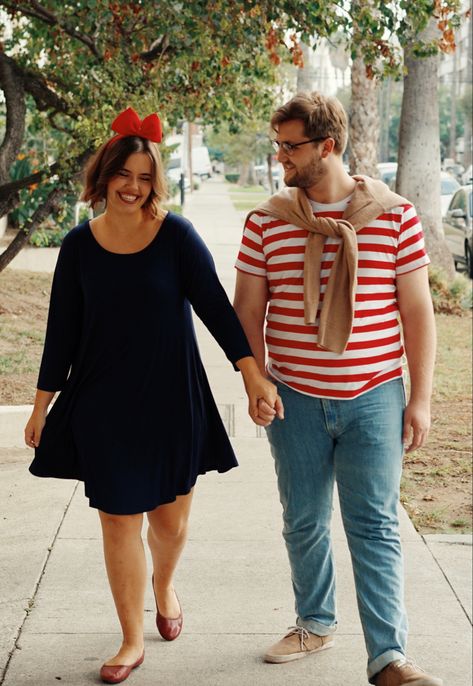 #popculture #popculturehalloweencostumes #studioghibli #studioghibliart #couplescostume #coupleshalloweencostumeideas #coupleshalloweencostumes #couplescostume #fall #autumn #halloween #costumes #costumeidea #ideas #idea #kiki #tombo #movie Kiki Costume, Kiki And Tombo, Studio Ghibli Couples, Couples Halloween Costume, Witchy Nails, Spooky Treats, Couples Halloween, Studio Ghibli Art, Autumn Halloween