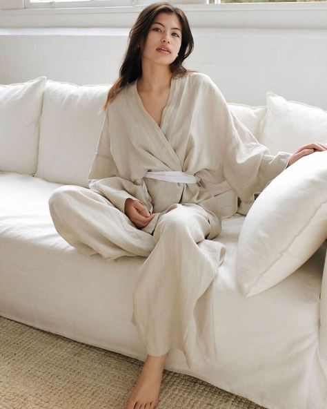 Linen Loungewear Set, Lounge Wear Stylish, Deiji Studios, Loungewear Fashion, Homewear Woman, Linen Loungewear, Minimal Chic, Style Blouse, Life Tips