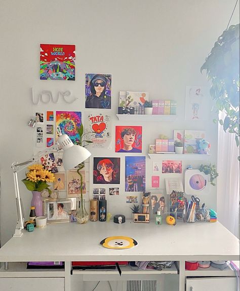 Aesthetic, kpop, art, bt21, desk Army Desk Decor, Kpop Study Desk, Kpop Desk, Desk Idea, Bts Room, Army Room Decor, Kpop Room, Study Desk Decor, Army Room