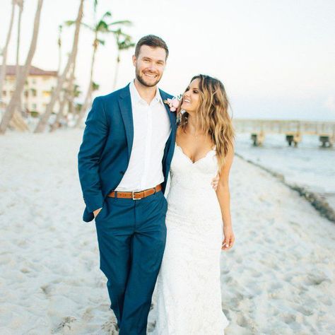 Tropical Wedding Suit Men, Casual Beach Wedding Attire For Men, Key West Wedding Dress, Casual Bride And Groom Attire, Tropical Wedding Groom, Tropical Wedding Groomsmen, Beach Wedding Groom Attire Blue, Wedding Photography Shots, Tropical Wedding Photography