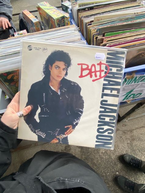 Jenny Core, Mike Aesthetic, Michael Jackson Vinyl, Aesthetic Spotify, Michael Jackson Funny, Vinyl Aesthetic, Michael Jackson Bad, Michael J, King Of Pops