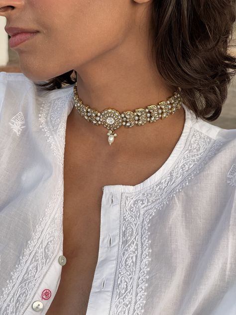 Big Pearl Necklace, Aesthetic Indian, Small Pearl Necklace, Jewellery Aesthetic, Polki Necklace, Big Pearl, Instagram Handle, Pearl Choker, Traditional Indian