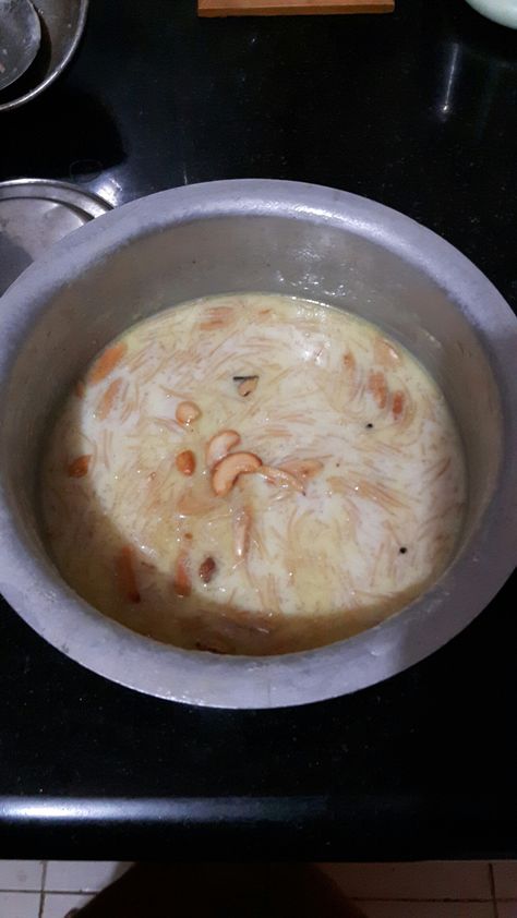 Vermicelli kheer Kheer Food Snapchat Story, Kheer Snap Story, Food Snapchat Story, Sameera Khan, Creative Snapchats, Delicious Food Image, Hard Boiled Egg Recipes, Funny Eggs, Snap Story