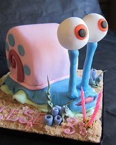 Snail Cake, Spongebob Squarepants Cake, Spongebob Squarepants Party, Spongebob Birthday Cake, Bug Cake, Stunning Cakes, Spongebob Cake, Gravity Defying Cake, Spongebob Party