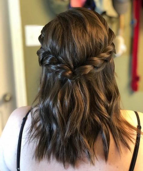 Hairstyles For Prom, Girls Short Haircuts, Prom Hairstyles For Short Hair, Girl Haircuts, Penteado Cabelo Curto, Cute Hairstyles For Short Hair, Prom Hairstyles, Homecoming Hairstyles, Short Hairstyles For Women