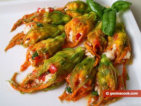 The Recipe for Stuffed Pumpkin Flowers | Dietary Cookery | Genius cook - Healthy Nutrition, Tasty Food, Simple Recipes Pumpkin Flowers Recipe, Pumpkin Flower Recipe, Pumpkin Blossom Recipe, Pumpkin Blossoms, Cooked Peppers, Tomatoes With Basil, Classic Stuffing, Garden Spells, Pumpkin Flowers