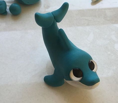 Polymer Clay Dolphin, Clay Dolphin, Fimo Kawaii, Clay Inspo, Animal Ideas, Wallpaper Iphone Boho, Kawaii Toys, Cake Craft, Polymer Clay Animals